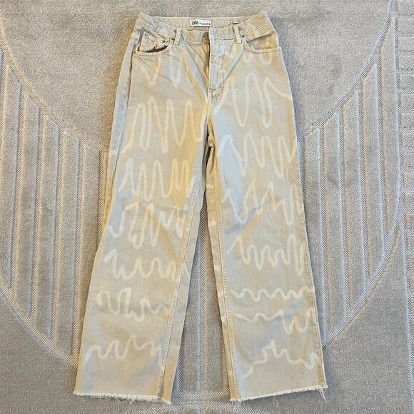 Zara The 90's Full Length Abstract Swirl Jean, in size US 8 - Picture 5 of 5